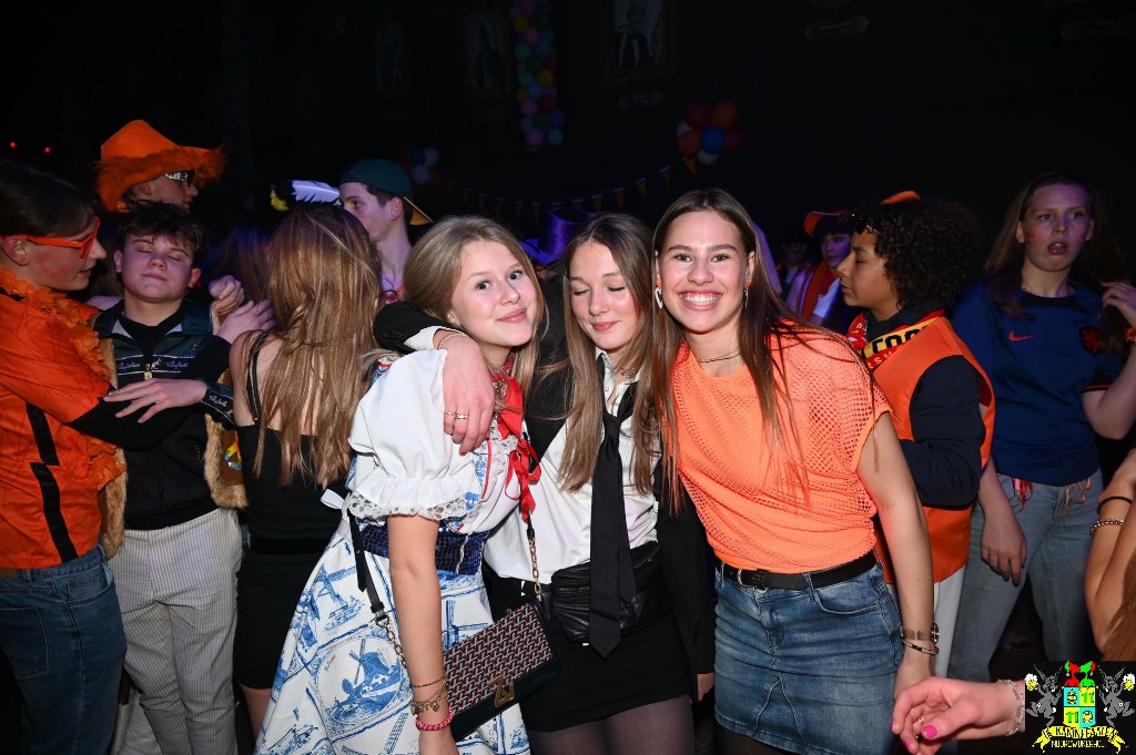 ../Images/Kick off 2025 351.jpg
